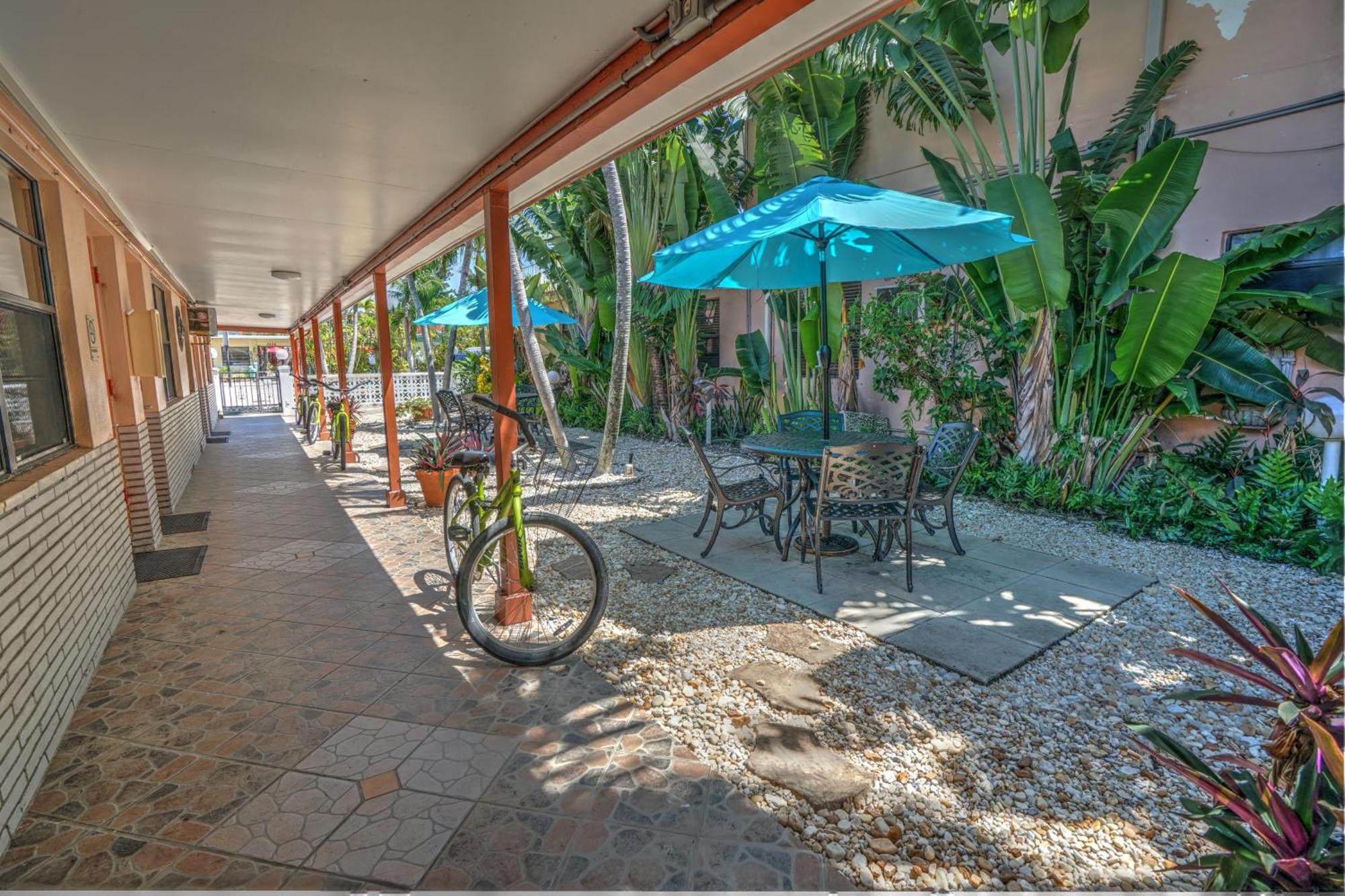 Sea Garden By The Sea Hotell Lauderdale-by-the-Sea Eksteriør bilde